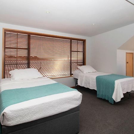 Beachfront Bliss On Wanaka Terrace Support Local Βίλα Νιου Πλύμουθ Εξωτερικό φωτογραφία