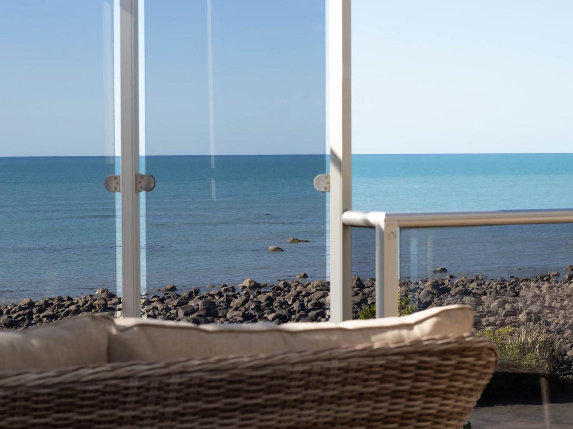 Beachfront Bliss On Wanaka Terrace Support Local Βίλα Νιου Πλύμουθ Εξωτερικό φωτογραφία